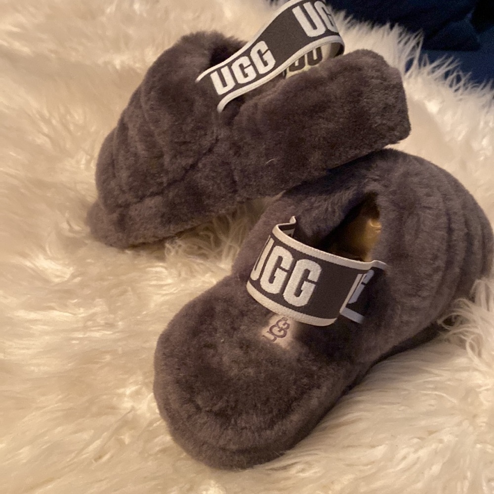 UGG Fluff Yeah Slide Slipper & Flux Fur Crossbody Purse Included🔥